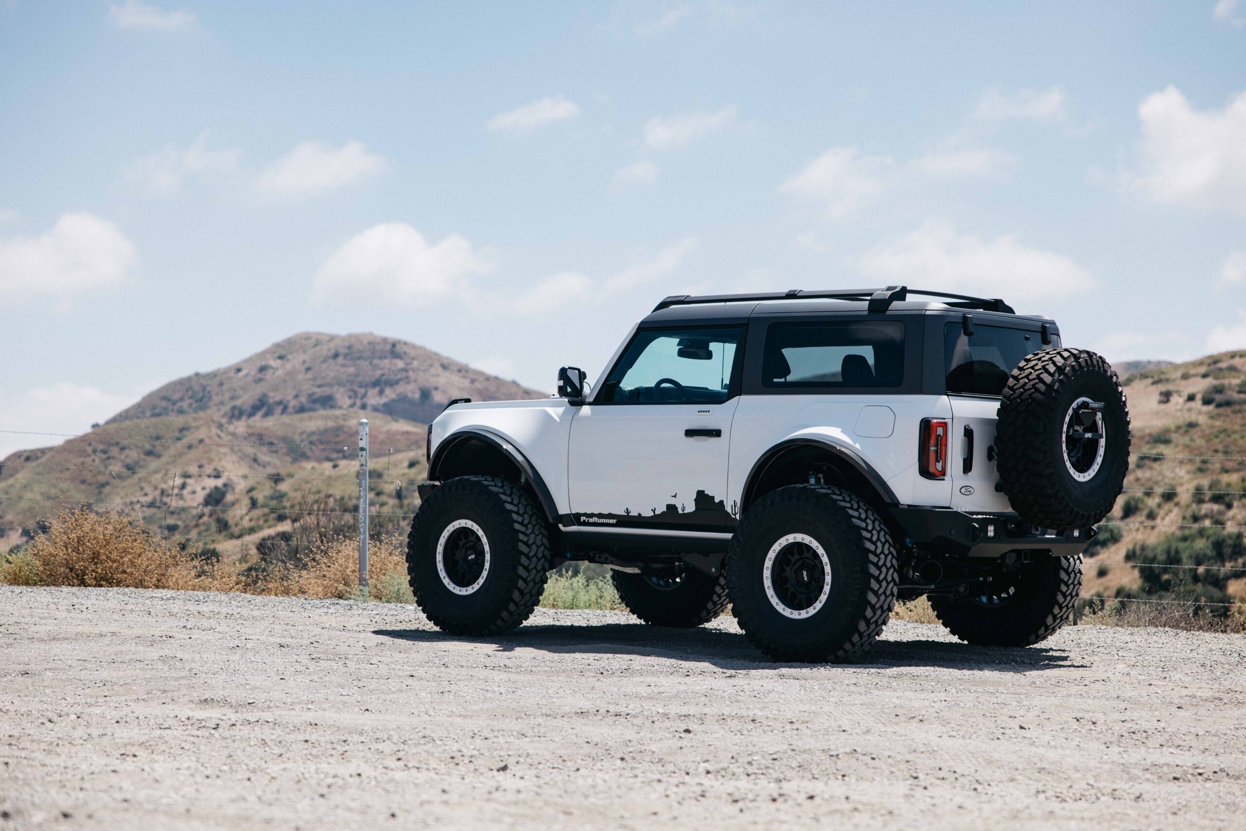 Bronco ProRunner Carbon Fiber Wide Body System (2-door) - Image 38